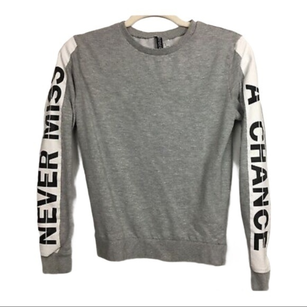 DIVIDED by H&M Never Miss A Chance Sweatshirt Small